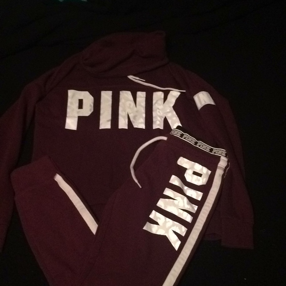Beautiful vs pink reflective set! Great condition!